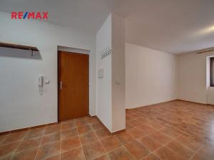 Pronájem bytu 1+kk, Poděbrady, Husova, 33 m2