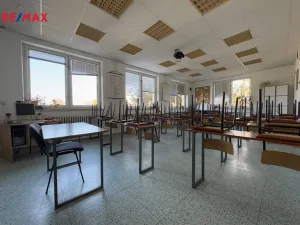 Prodej komerční nemovitosti, Kunovice, Osvobození, 10989 m2