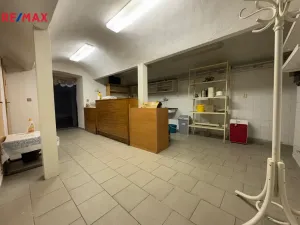 Prodej komerční nemovitosti, Kunovice, Osvobození, 3040 m2