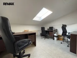 Prodej komerční nemovitosti, Kunovice, Osvobození, 3040 m2