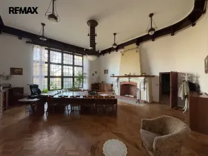Prodej komerční nemovitosti, Kunovice, Osvobození, 3040 m2