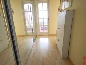 Pronájem bytu 2+kk, Praha - Kamýk, Smotlachova, 44 m2