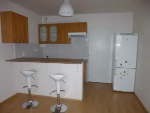 Pronájem bytu 1+kk, Praha - Krč, Štúrova, 28 m2