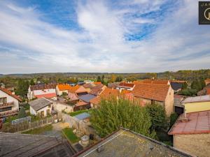 Prodej činžovního domu, Kamenné Žehrovice, Karlovarská třída, 560 m2