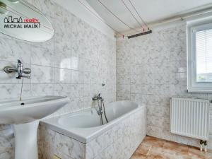 Pronájem bytu 2+kk, Hranice, Trávnická, 49 m2