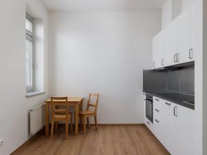 Pronájem bytu 1+kk, Praha - Libeň, Českomoravská, 35 m2