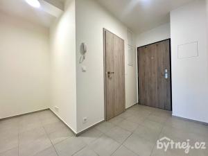 Pronájem bytu 1+kk, Rosice, Na Vyhlídce, 27 m2