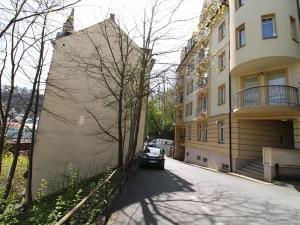 Prodej bytu 2+kk, Karlovy Vary, Pod Jelením skokem, 72 m2