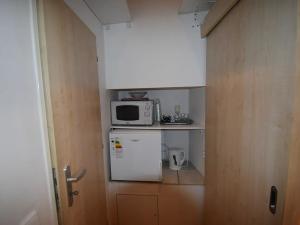 Prodej obchodního prostoru, Karlovy Vary, Zámecký vrch, 28 m2