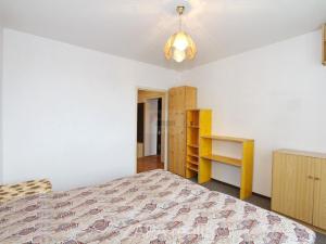 Pronájem bytu 2+kk, Praha - Krč, Štúrova, 39 m2