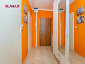 Pronájem bytu 2+kk, Praha - Bohnice, Zelenohorská, 42 m2