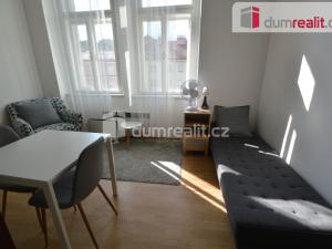 Pronájem bytu 1+kk, Praha - Košíře, Plzeňská, 30 m2