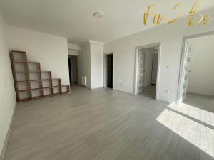 Prodej bytu 2+kk, Karlovy Vary - Bohatice, Dubová, 77 m2