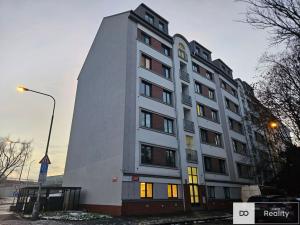 Pronájem bytu 1+kk, Praha - Holešovice, V závětří, 32 m2