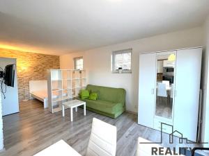 Pronájem bytu 1+kk, Olomouc, Pod Letištěm, 30 m2