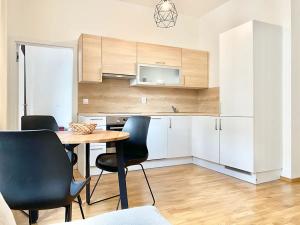 Pronájem bytu 2+kk, Praha - Libeň, Lihovarská, 42 m2