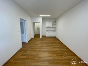 Pronájem kanceláře, Brno, Vlhká, 40 m2