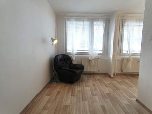 Pronájem bytu 2+kk, Praha - Hostivař, Tenisová, 45 m2