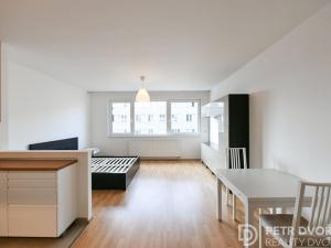 Pronájem bytu 1+kk, Praha - Stodůlky, Petržílkova, 44 m2