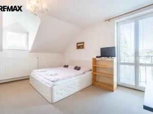 Prodej ubytování, Černolice, Pod Hůrkou, 420 m2