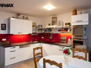 Prodej ubytování, Černolice, Pod Hůrkou, 420 m2