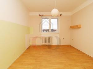 Prodej bytu 3+1, Vejprnice, Zahradní, 71 m2