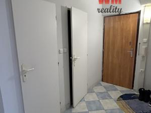 Pronájem bytu 3+1, Ostrov, Družební, 70 m2