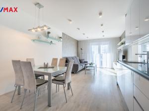 Pronájem bytu 4+kk, Praha - Letňany, Škrábkových, 104 m2