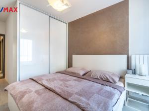 Pronájem bytu 4+kk, Praha - Letňany, Škrábkových, 104 m2