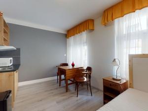 Pronájem bytu 1+kk, Praha - Vršovice, Donská, 22 m2