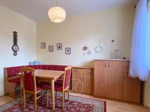 Prodej bytu 2+1, Plzeň, Školní, 70 m2