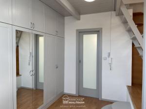 Pronájem bytu 1+kk, Hranice - Hranice I-Město, Pernštejnské náměstí, 70 m2