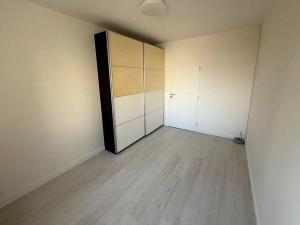 Pronájem bytu 2+kk, Praha - Řepy, Skuteckého, 43 m2