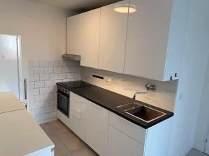 Pronájem bytu 2+kk, Praha - Řepy, Skuteckého, 43 m2