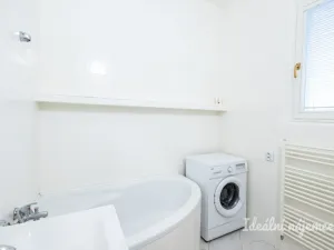 Pronájem bytu 1+1, Praha - Holešovice, Františka Křížka, 48 m2