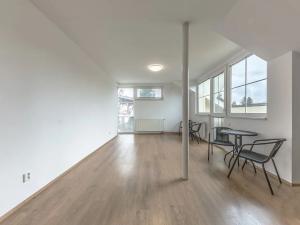 Prodej rodinného domu, Praha - Klánovice, Jeníkovická, 330 m2