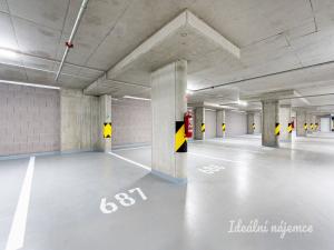 Pronájem bytu 1+kk, Praha - Modřany, Mezi vodami, 32 m2