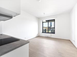 Pronájem bytu 1+kk, Praha - Modřany, Mezi vodami, 32 m2