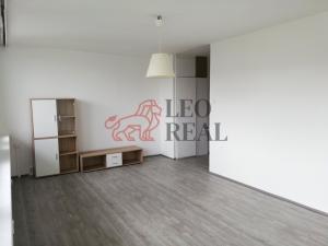 Pronájem bytu 1+kk, Praha - Bohnice, Řešovská, 35 m2