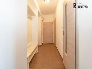 Prodej bytu 3+1, Znojmo, Bolzanova, 64 m2
