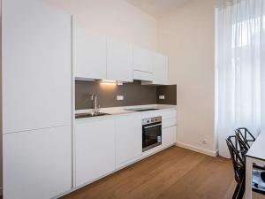 Pronájem bytu 2+kk, Praha - Vinohrady, Čermákova, 37 m2