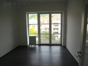 Pronájem bytu 2+kk, Praha - Libeň, Zenklova, 48 m2