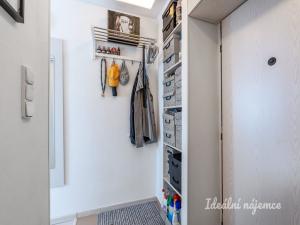 Pronájem bytu 1+kk, Praha - Záběhlice, Trenčínská, 39 m2