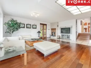 Prodej kanceláře, Hranice - Hranice I-Město, 660 m2