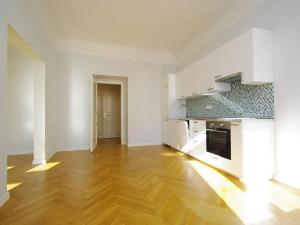 Pronájem bytu 3+kk, Praha - Nové Město, Ječná, 83 m2