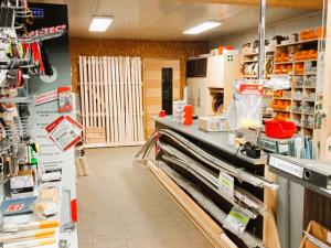 Prodej skladu, Přelouč, 2550 m2