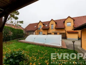 Prodej rodinného domu, Jesenice, Budějovická, 400 m2