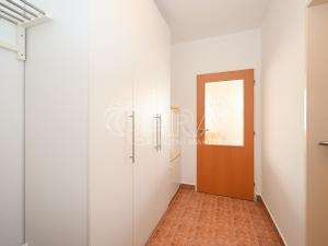 Pronájem bytu 1+kk, Praha - Záběhlice, Ginzova, 45 m2