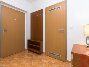 Pronájem bytu 2+kk, Praha - Háje, Jurkovičova, 62 m2