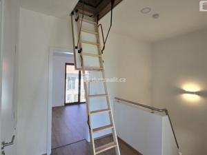 Prodej rodinného domu, Mořina, 106 m2